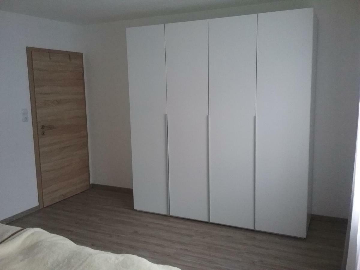 Ferienwohnung S-Bahn Naehe Schwaikheim Exterior foto